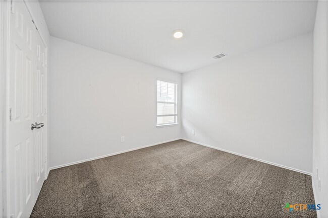 Building Photo - 2818 Wigeon Wy