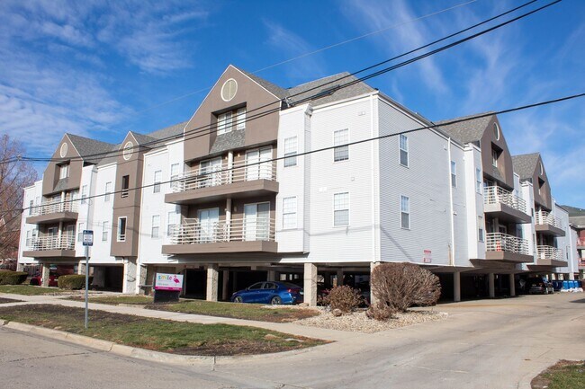 Interior Photo - Armory Place