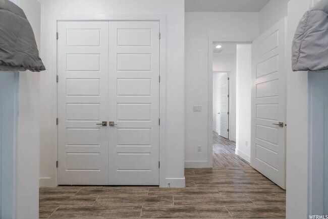 Building Photo - PETS ALLOWED!  Spacious & Modern 3-Bedroom Home for Rent Near Sand Hollow Reservoir