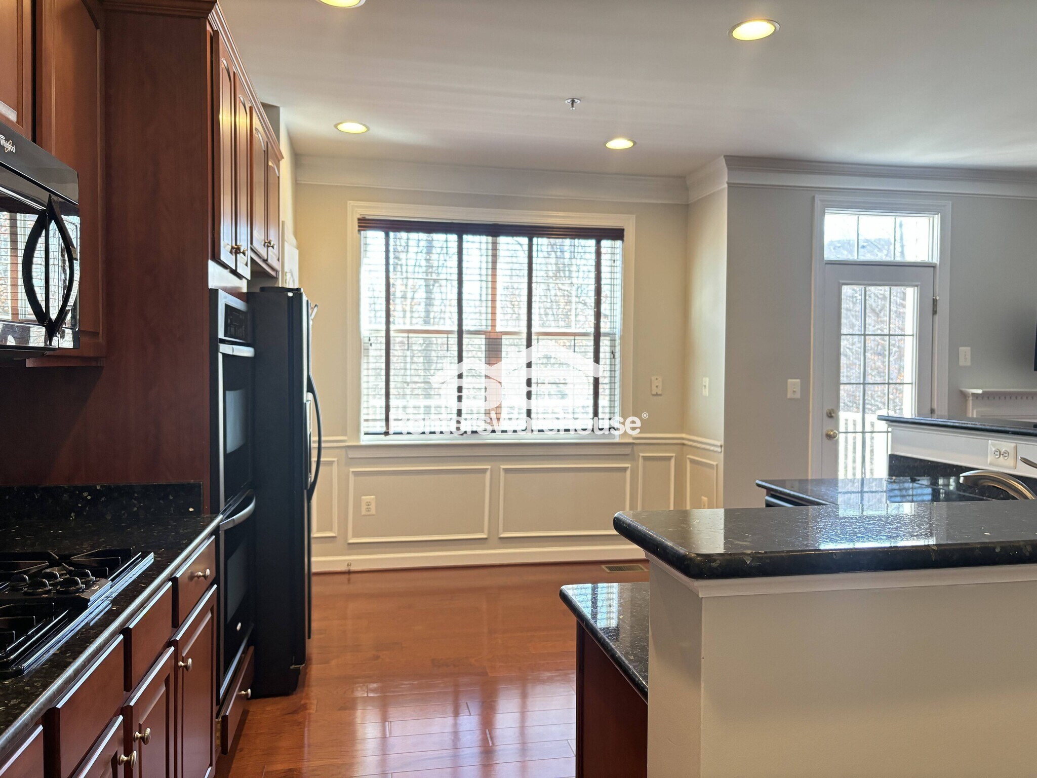 Building Photo - 3511 Carriage Walk Ln