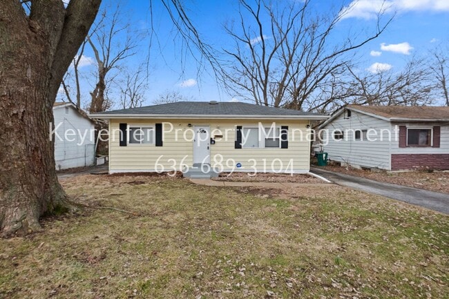 Building Photo - COMING SOON - Charming 3-Bedroom Home with Spacious Yard in North St. Louis County