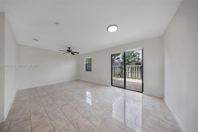 Building Photo - 25272 SW 115th Ave