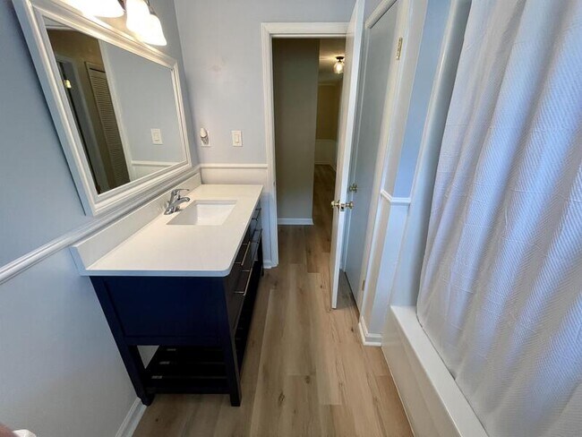 Building Photo - 13004 Astalot Dr SE