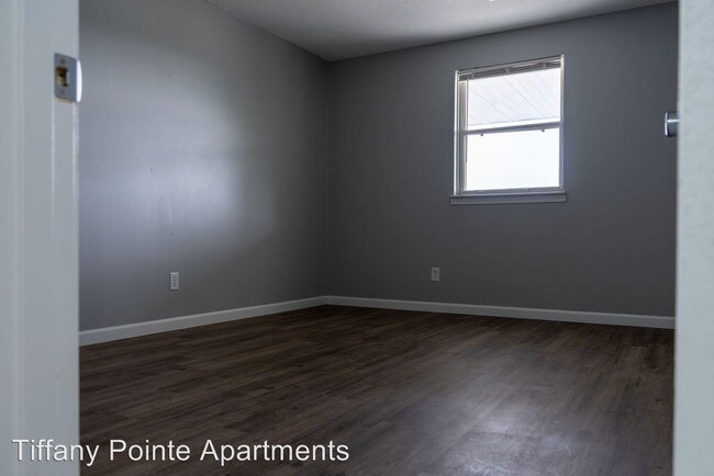 Building Photo - 1508 W Tiffany Ct