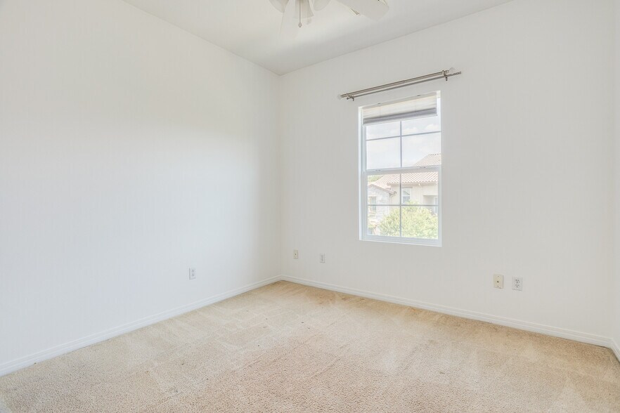 Building Photo - 28566 Herrera St