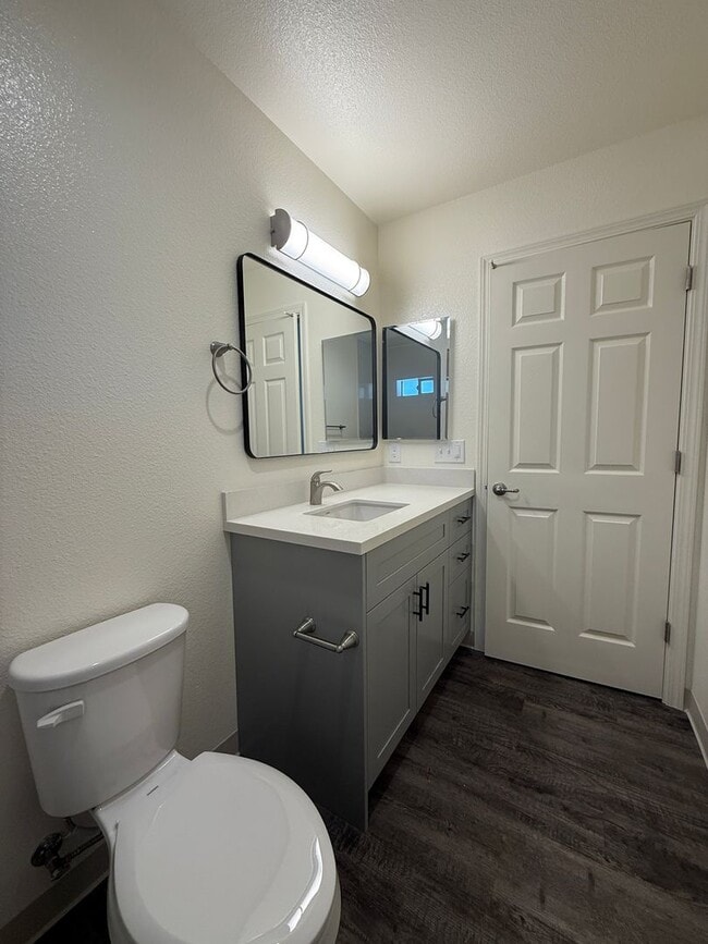 Building Photo - Free Month of Rent for Move in before Dec 1st - Brand New Upstairs 3 Bedroom Apartment