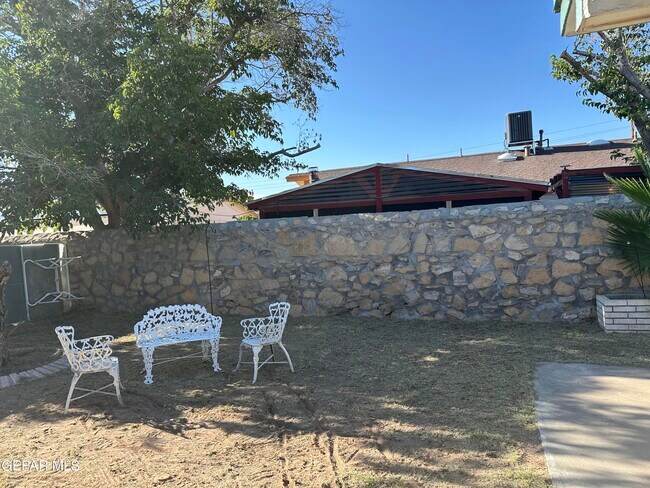 Building Photo - 3518 Breckenridge Dr