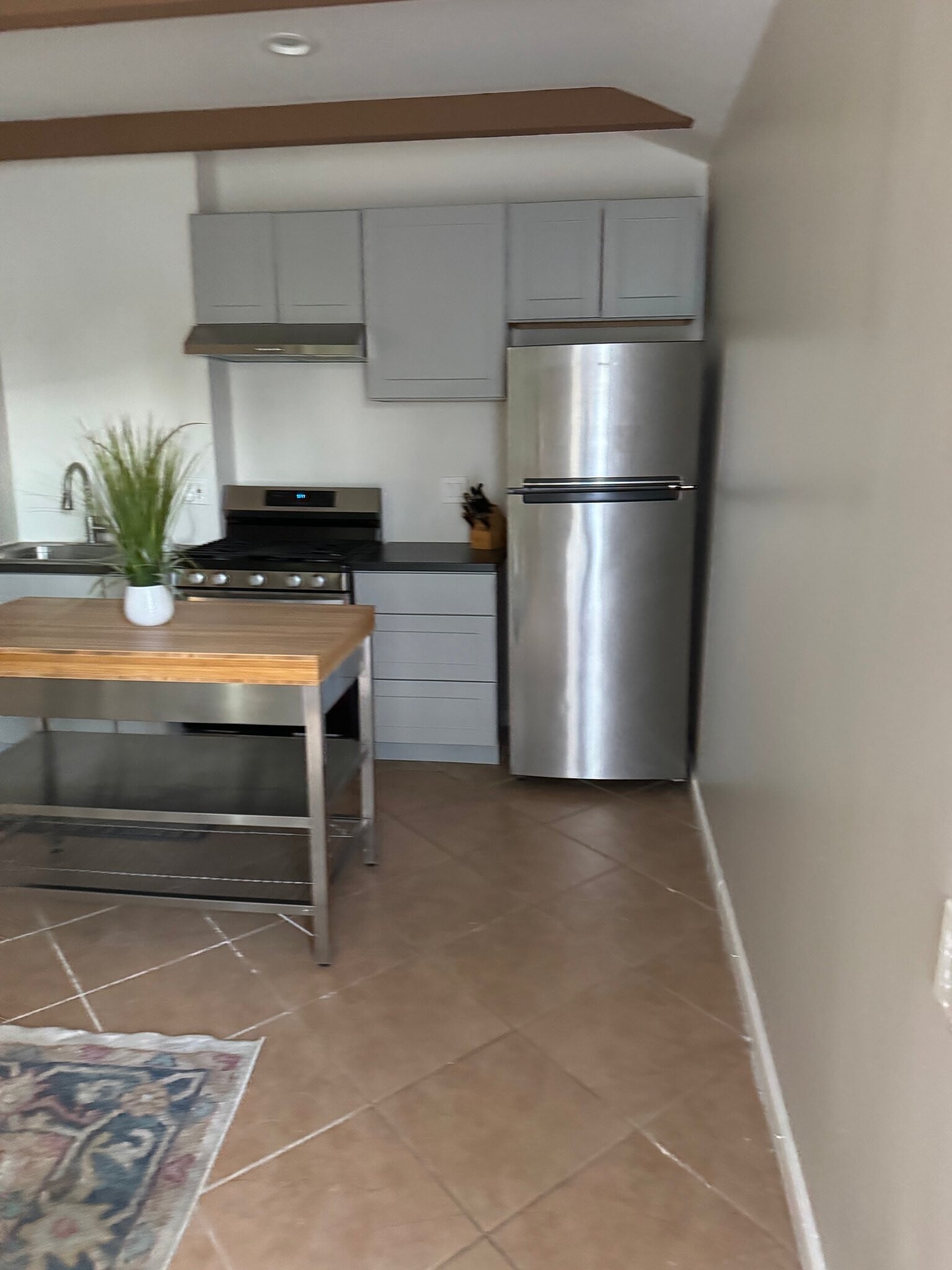 Building Photo - 17212 Strathern St