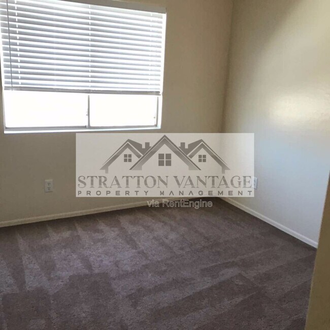 Building Photo - 23969 W Tonto St