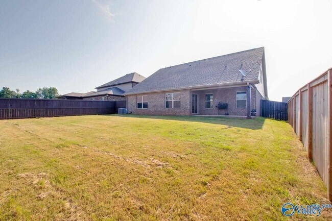 Building Photo - 314 Fenrose Dr