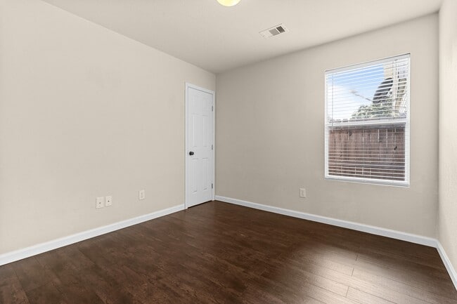 Building Photo - 2306 Urban Forest Ct