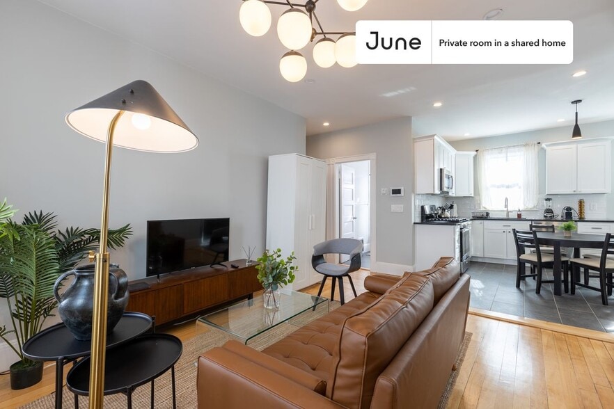 Building Photo - Room in Shared 4 bed/2 bath home in Savin Hill