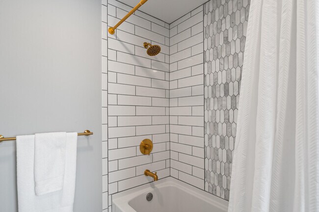 Building Photo - 80 W Geneva St