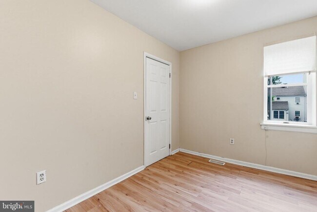Building Photo - 1817 N Gratz St