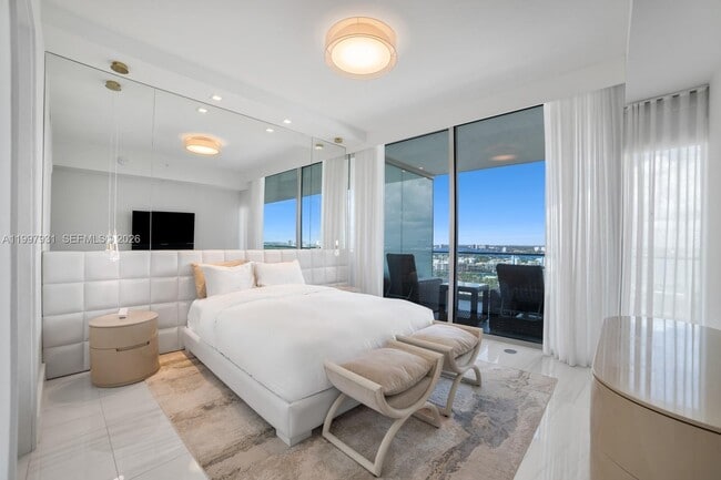 Building Photo - 10203 Collins Ave