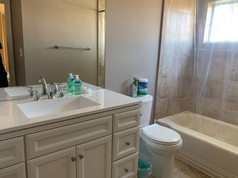 Building Photo - 14109 Bowsprit Ln