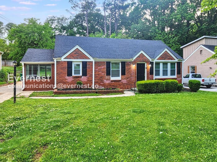 Primary Photo - 2672 Northview Ave