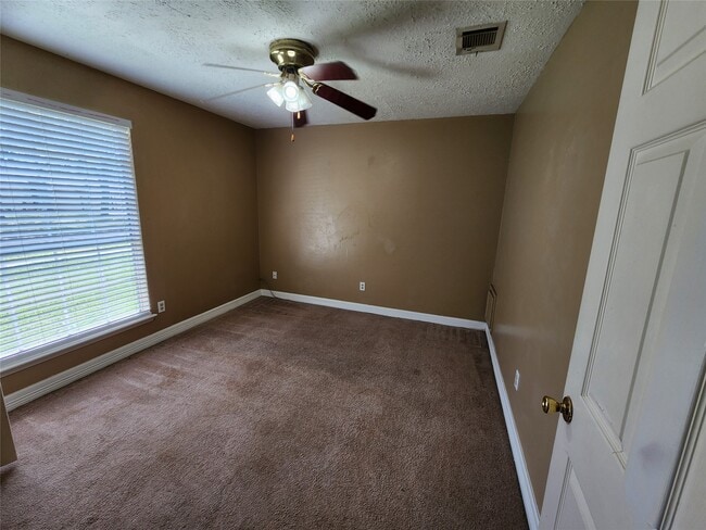 Building Photo - 1314 Mossridge Dr