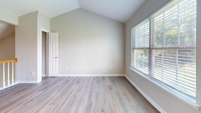 Building Photo - 10131 Ballyclare Ct