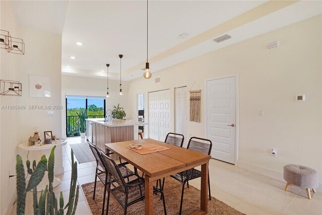 Building Photo - 8195 NW 104th Ave