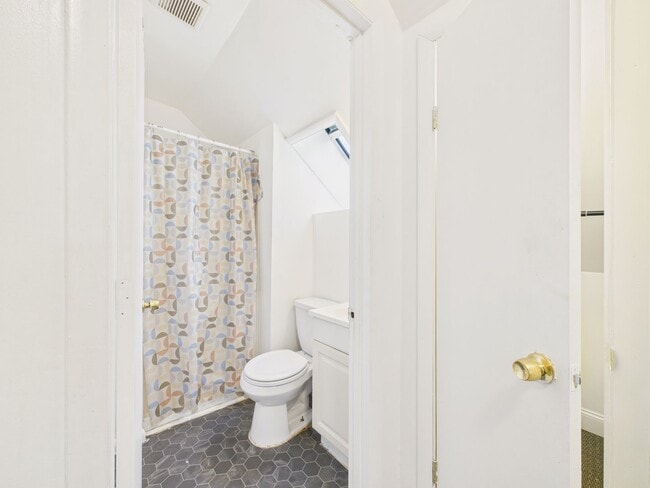 Building Photo - 2318 N 5th St