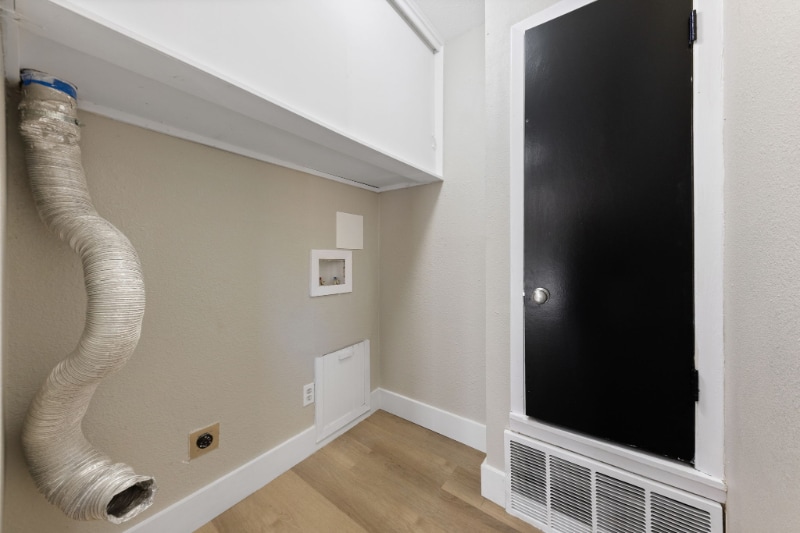 Building Photo - 605 Melrose Dr