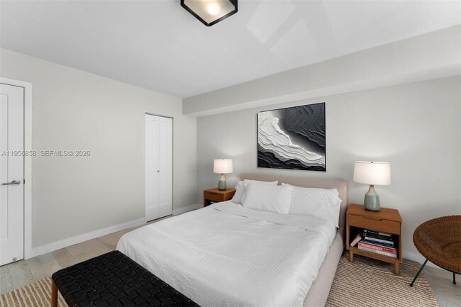 Building Photo - 1900 Sunset Harbour Dr