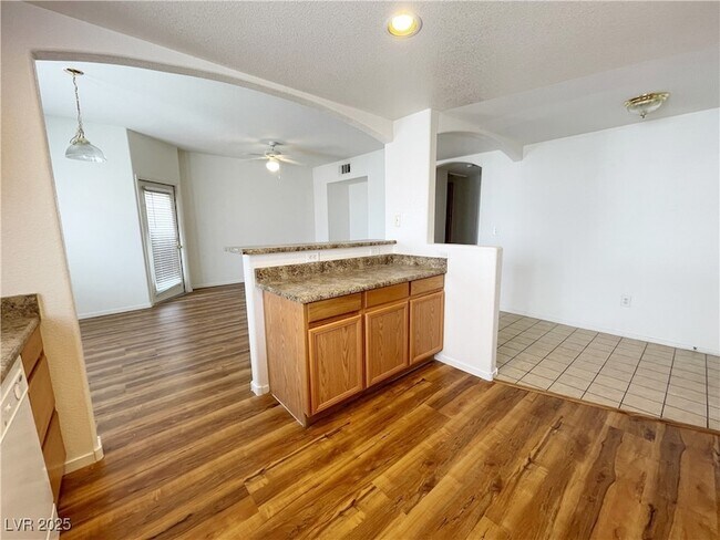 Building Photo - 6160 Rumrill St