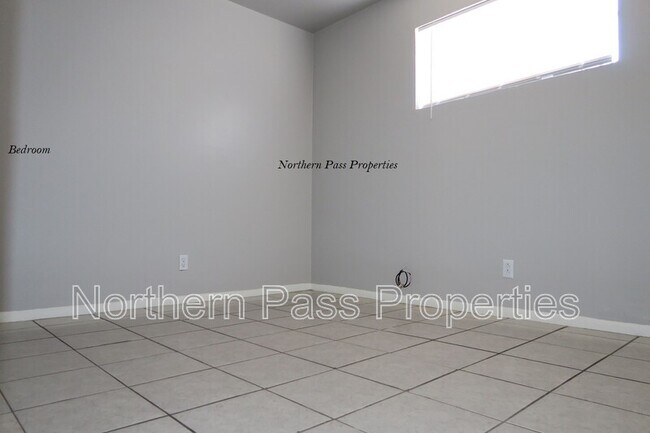 Building Photo - 4023 Thomason Ave