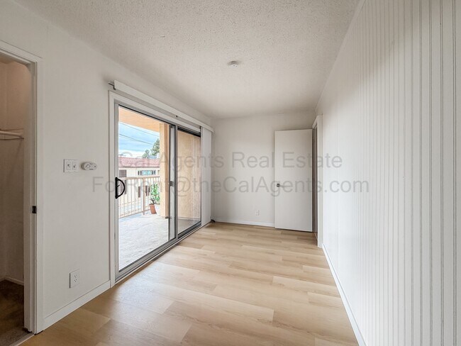 Building Photo - 2 Panoramic Way