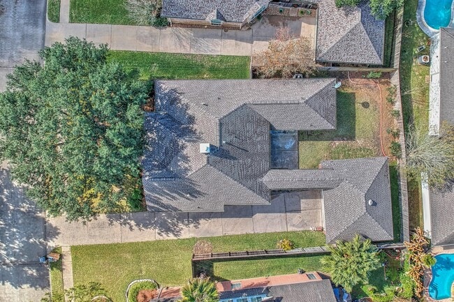 Building Photo - 21610 Emerald Ridge Cir