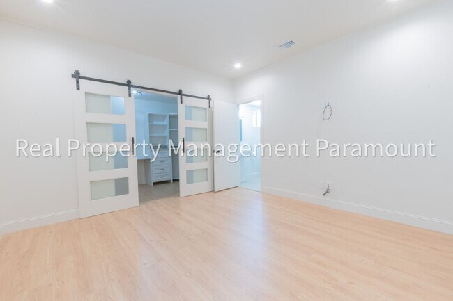 Building Photo - Beautiful Newly Renovated 3-Bedroom Home in a Prime Location