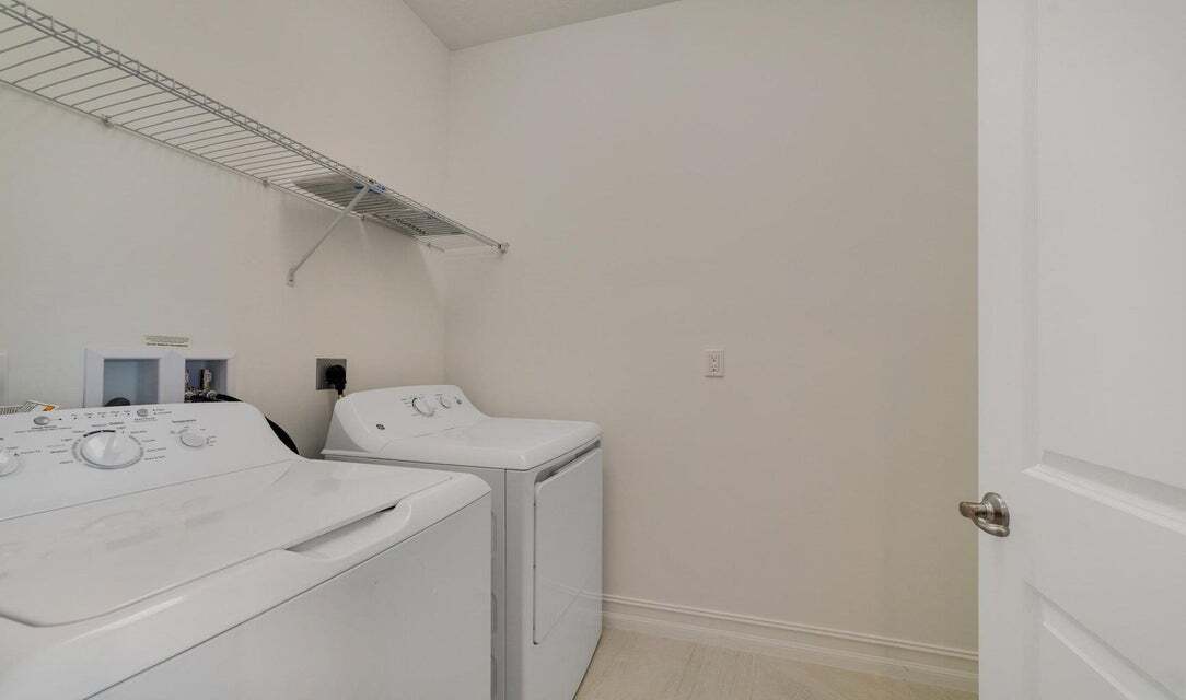 Building Photo - 9952 Brickhill Dr