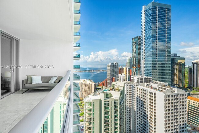 Building Photo - 1331 Brickell Bay Dr