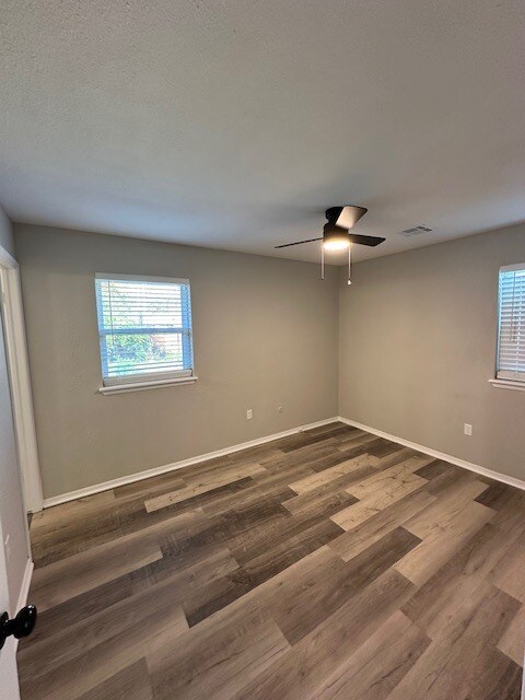 Building Photo - 201 W Campbell Dr