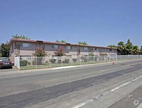 Building Photo - Orange Grove Apartments