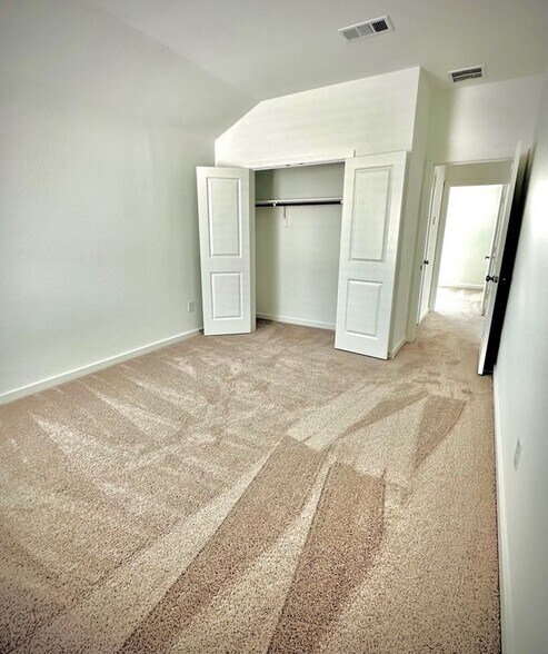 Building Photo - 18106 Zemira Ln