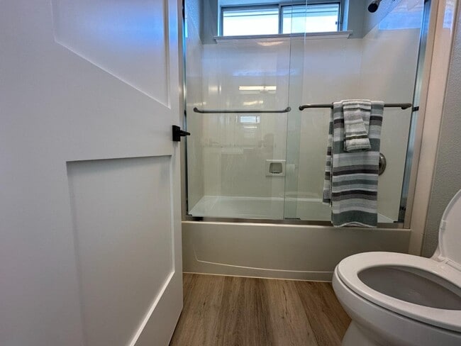 Building Photo - 1 Passage Ln