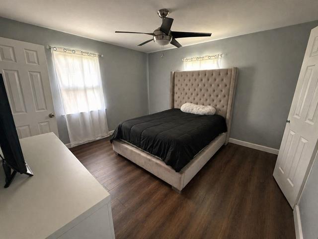 Building Photo - 812 Irwin Dr