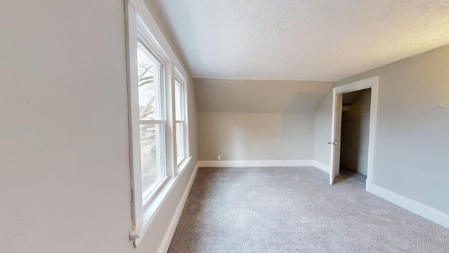 Building Photo - Stockyards Area - 2 Bedrooms - Single Fami...