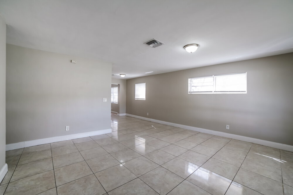 Building Photo - 2890 NW 20th St