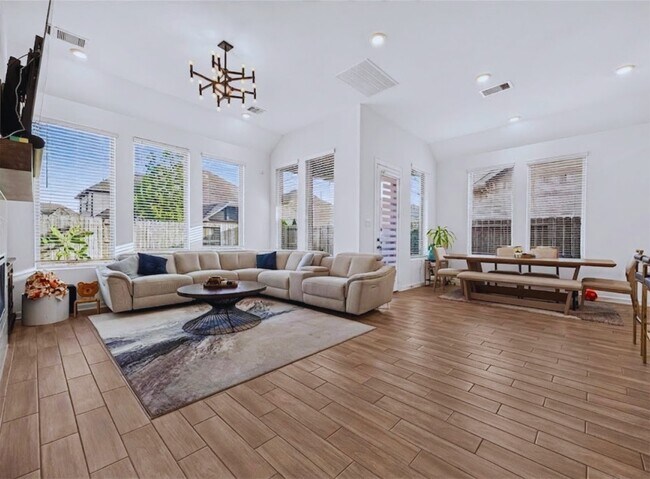 Building Photo - 18015 Blossom Spgs Ct.