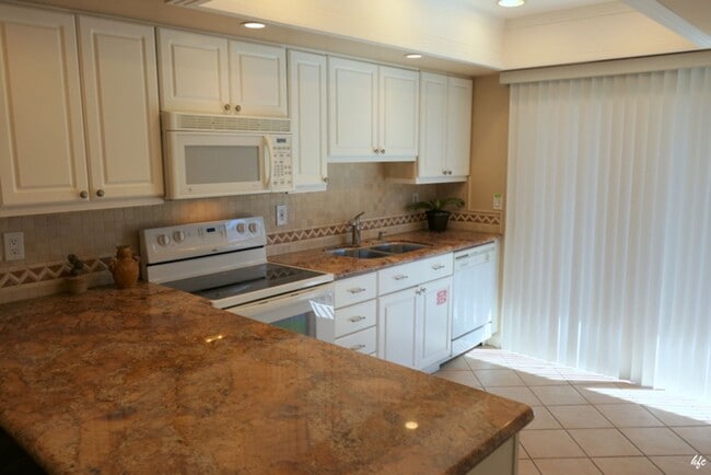 Building Photo - South Palm Springs,Furnished, Seasonal terms
