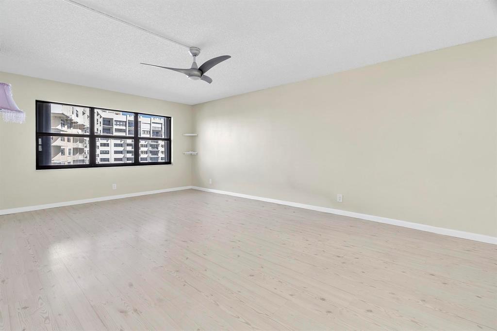 Building Photo - 5000 N Ocean Blvd