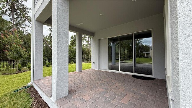 Building Photo - 14409 Crest Palm Ave