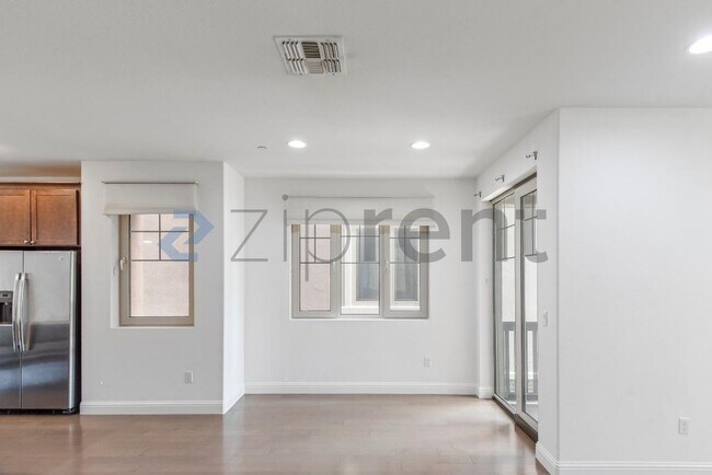 Building Photo - 2954 Worthing Common