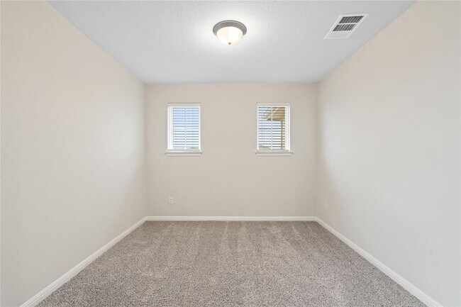 Building Photo - 100 Babblebrook Way