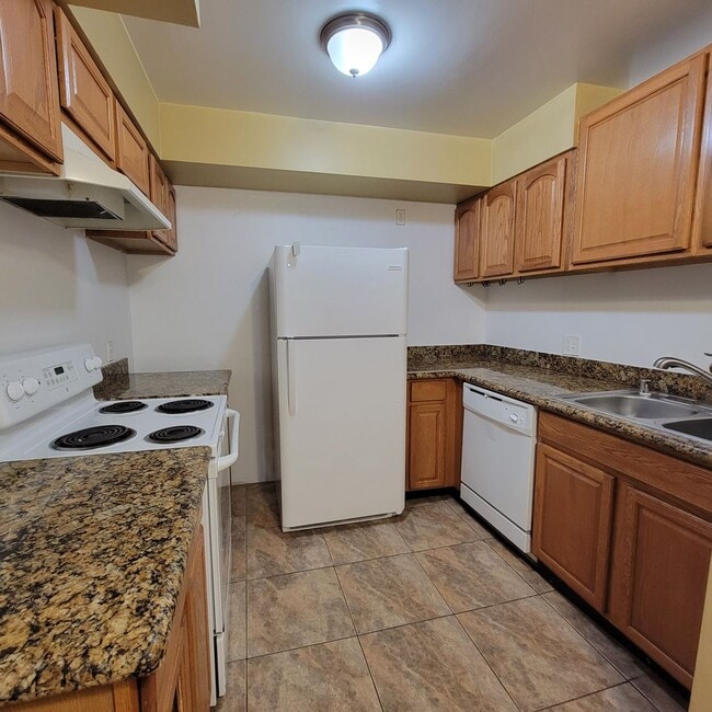 Building Photo - Spacious Beautiful North Park 1 Bed / 1 Bath with Pool