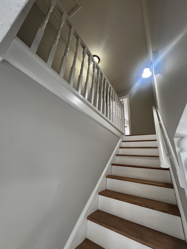 Building Photo - 6950 Hillshire Dr