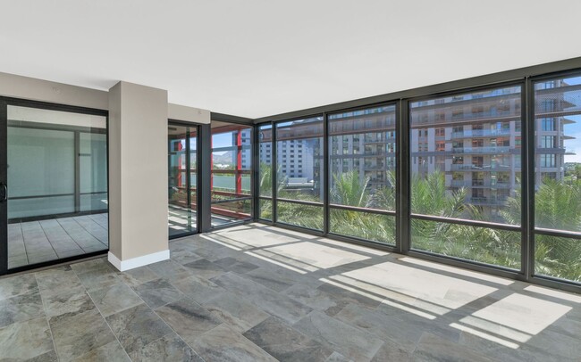 Building Photo - 4808 N 24th St